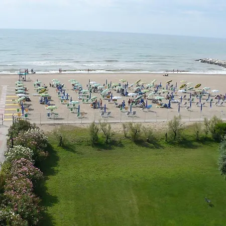 Casa Per Ferie Maria Assunta 酒店 *